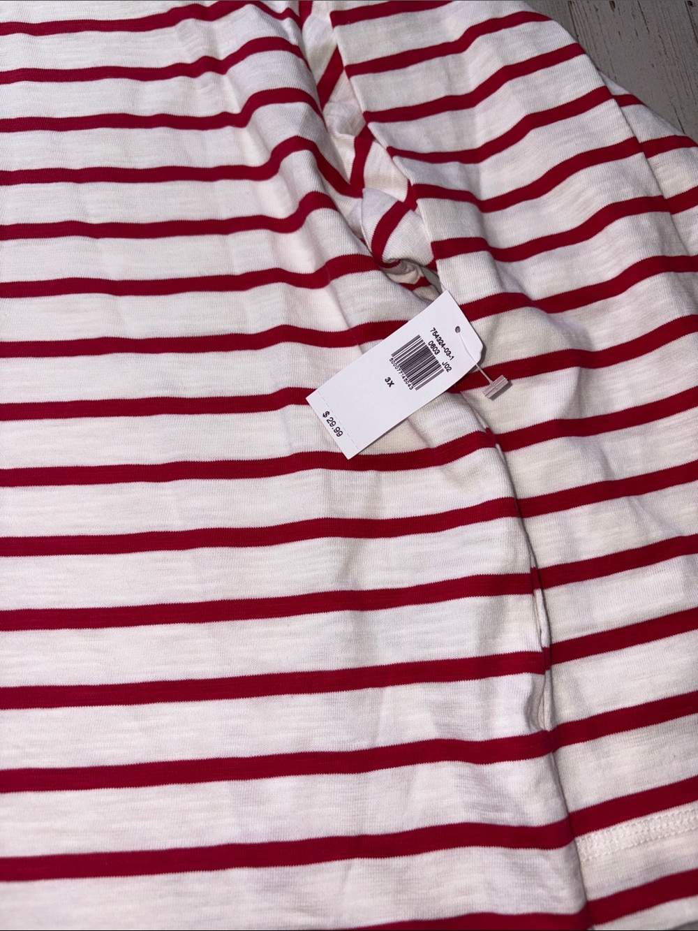 Old Navy White and Red Striped Top Size 3X - Picture 2 of 11